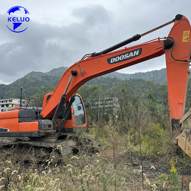 รถขุดมือสอง Doosan DX215