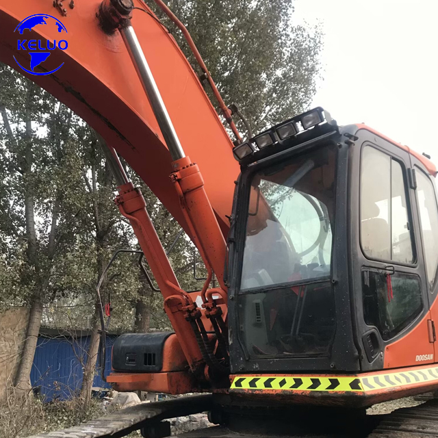 รถขุด Doosan DX380 มือสอง