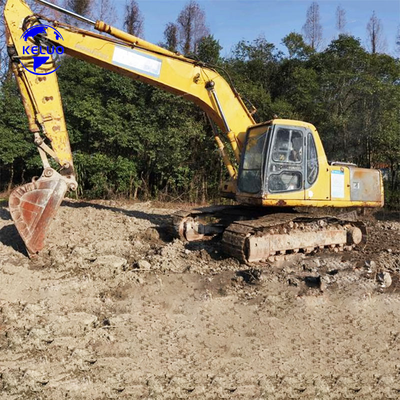 ใช้รถขุดตีนตะขาบ PC60 PC120 PC130-7 PC200 PC210 PC220 Komatsu รถขุด